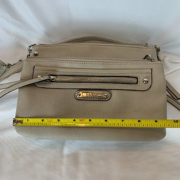 Nicole by Nicole Miller Handbag Crossbody Purse Beige Multi Zippers Adjust Strap - Picture 15 of 16